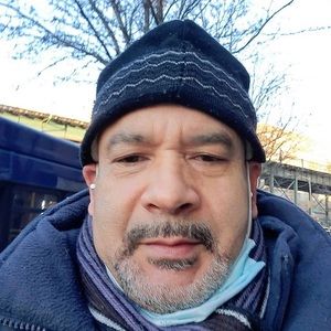 Meet your Posher, Tomas